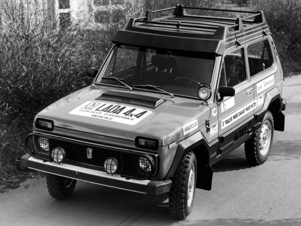 Lada 4x4 Niva Paris-Dakar Rally Assistance